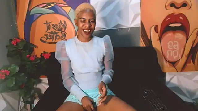 Snapshot of Ebonystormxxx chatting on 10/24/25, 08:11 Ebonystormxxx online show from 10/24/25, 08:11