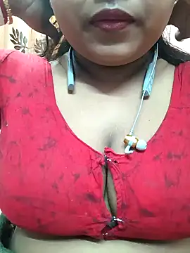 Sophiaboudi online show from 01/11/25, 05:40