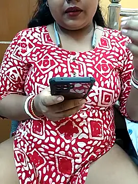 Sophiaboudi online show from 02/18/25, 05:42