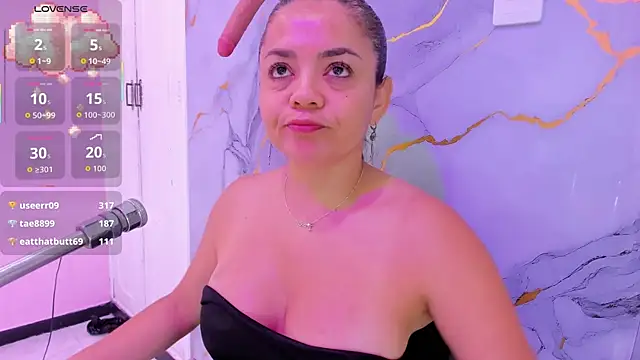 shayra boobs1 online show from 10/18/25, 11:44