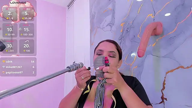 shayra boobs1 online show from 11/15/25, 11:29