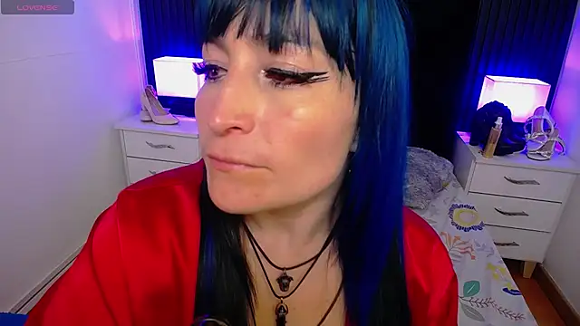 alicia moom online show from 02/11/25, 07:38