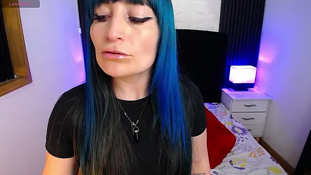 alicia moom online show from 03/17/25, 09:55