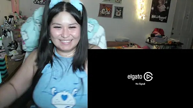 Snapshot of Cupcakecutie449 chatting on 10/18/25, 07:20 Cupcakecutie449 online show from 10/18/25, 07:20