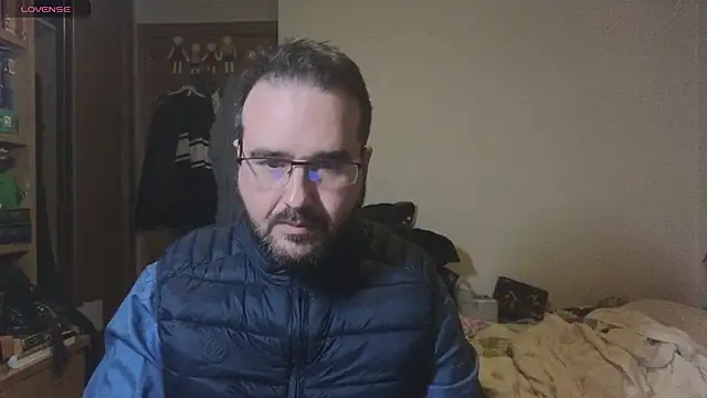 curiosillo83 online show from 02/20/25, 06:35