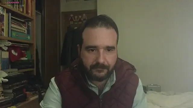 curiosillo83 online show from 03/06/25, 03:24