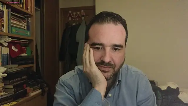 curiosillo83 online show from 03/09/25, 04:55