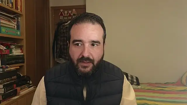 curiosillo83 online show from 11/06/25, 03:02