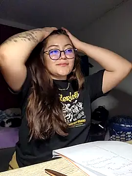 Sakura 0505 online show from 10/18/25, 01:08