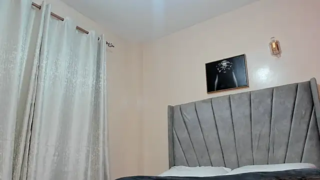 Snapshot of thee_sexy_goddess chatting on 01/24/25, 02:39 thee sexy goddess online show from 01/24/25, 02:39