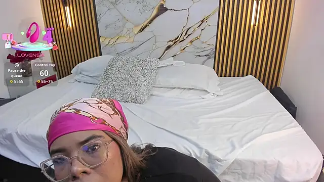  nickypurple  online show from 11/02/25, 03:47