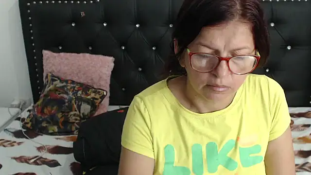 Snapshot of jellyfishhot chatting on 01/19/25, 01:32 jellyfishhot online show from 01/19/25, 01:32