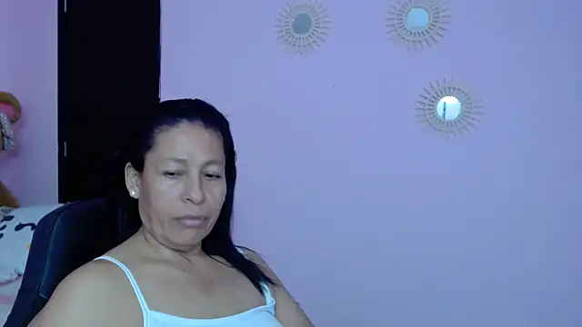 mature martina online show from 02/04/25, 07:40