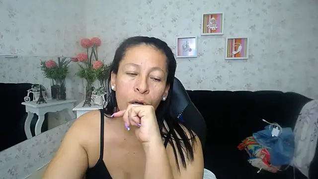 mature martina online show from 02/16/25, 08:54