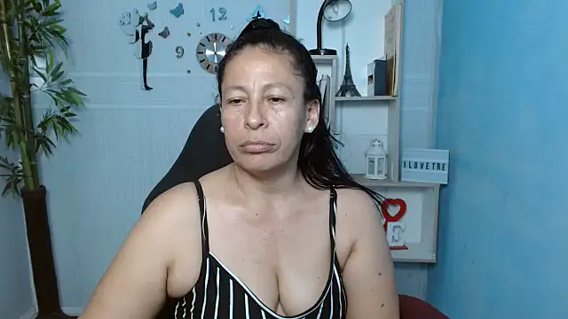 mature martina online show from 03/04/25, 11:11