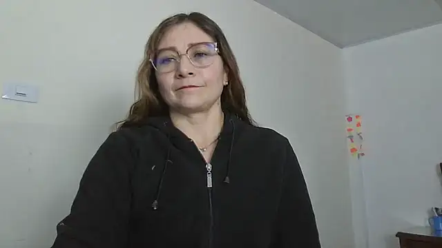 Snapshot of ruby-milf1 chatting on 01/25/25, 10:18 ruby-milf1 online show from 01/25/25, 10:18