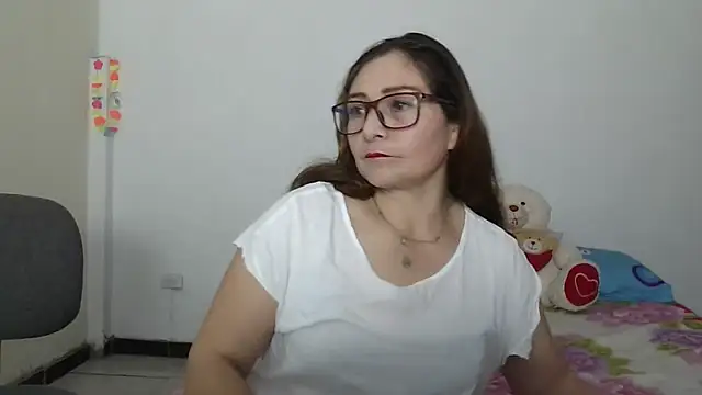 Snapshot of ruby-milf1 chatting on 02/18/25, 07:52 ruby-milf1 online show from 02/18/25, 07:52