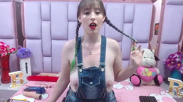 Snapshot of Belly_Rosse chatting on 03/05/25, 02:12 Belly Rosse online show from 03/05/25, 02:12