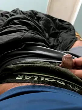 Snapshot of yourheroforfun chatting on 12/01/25, 06:35 yourheroforfun online show from 12/01/25, 06:35