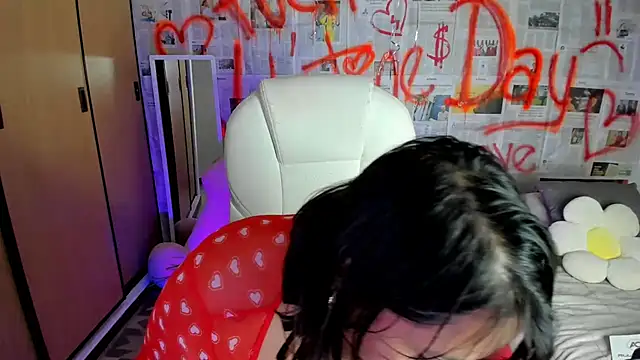 Snapshot of bigbooty-30 chatting on 02/16/25, 01:14 bigbooty-30 online show from 02/16/25, 01:14