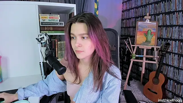 Snapshot of icefroqq chatting on 12/04/24, 09:35 icefroqq online show from 12/04/24, 09:35