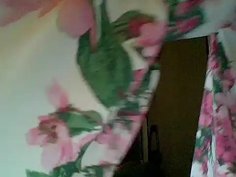 Snapshot of spundarella420 chatting on 12/18/24, 07:30 spundarella420 online show from 12/18/24, 07:30