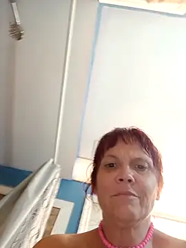 Snapshot of spundarella420 chatting on 01/30/25, 08:42 spundarella420 online show from 01/30/25, 08:42