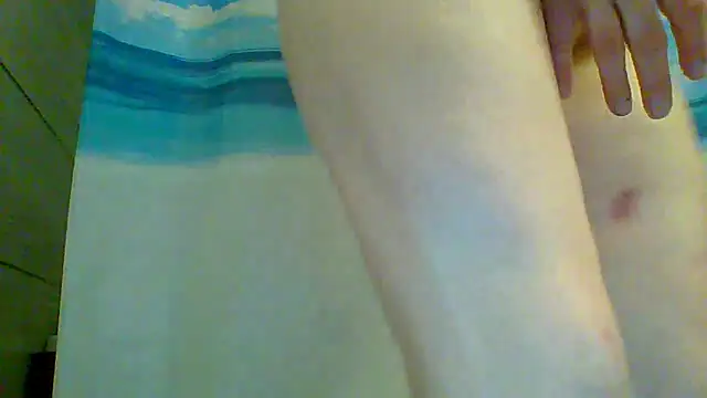 Snapshot of spundarella420 chatting on 02/02/25, 04:00 spundarella420 online show from 02/02/25, 04:00