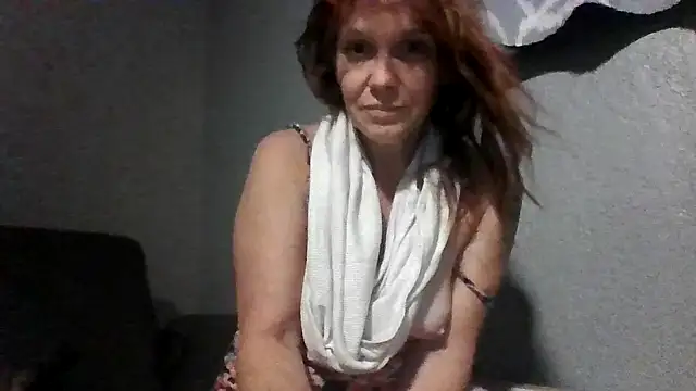 Snapshot of spundarella420 chatting on 09/11/25, 10:04 spundarella420 online show from 09/11/25, 10:04