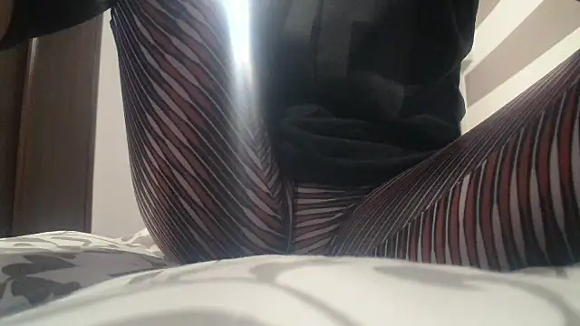 Snapshot of Web_Lady chatting on 10/12/25, 11:31 Web Lady online show from 10/12/25, 11:31