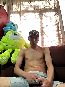 Snapshot of vpn1000 chatting on 09/22/25, 08:33 vpn1000 online show from 09/22/25, 08:33