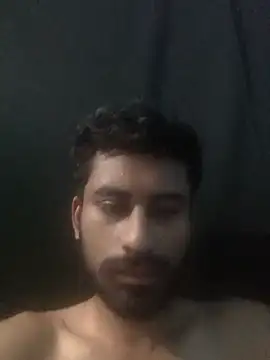 Snapshot of cute_callboyi chatting on 02/01/25, 01:44 cute callboyi online show from 02/01/25, 01:44