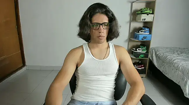 imtonny19 online show from 01/31/25, 01:54