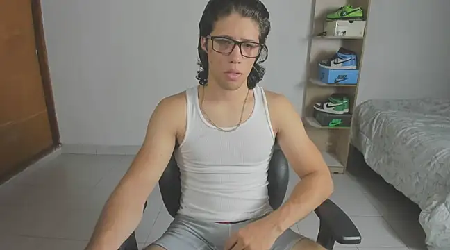 imtonny19 online show from 02/25/25, 12:14