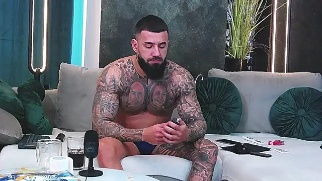 masterkingofmusclee online show from 01/16/25, 01:47