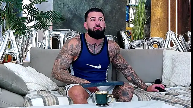 masterkingofmusclee online show from 10/24/25, 06:43