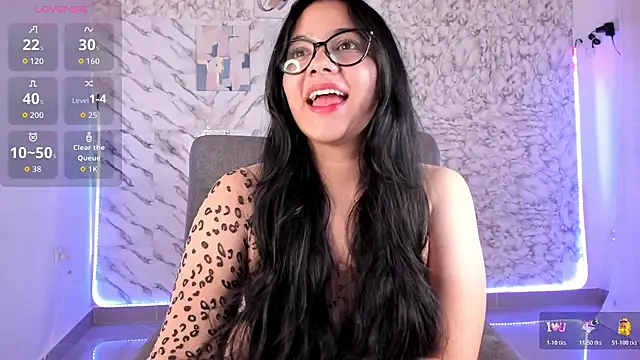 VALERIADREMS online show from 10/19/25, 02:01