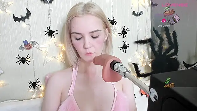 Snapshot of Kaya_Devis chatting on 10/25/25, 03:47 Kaya Devis online show from 10/25/25, 03:47