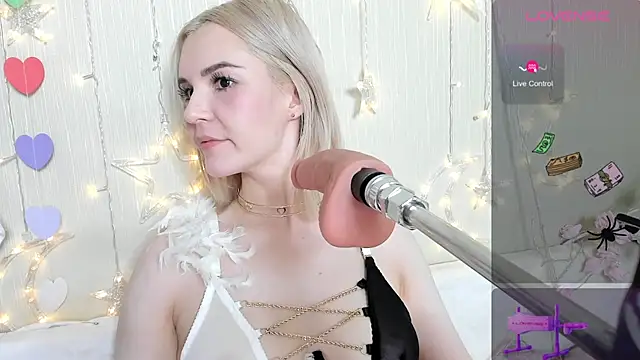 Snapshot of Kaya_Devis chatting on 11/02/25, 04:37 Kaya Devis online show from 11/02/25, 04:37