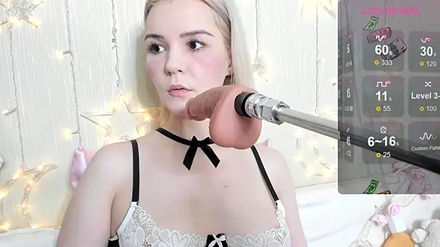 Snapshot of Kaya_Devis chatting on 11/08/25, 04:45 Kaya Devis online show from 11/08/25, 04:45