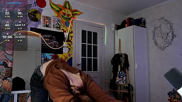 Sunny Mouse  online show from 12/02/24, 05:26