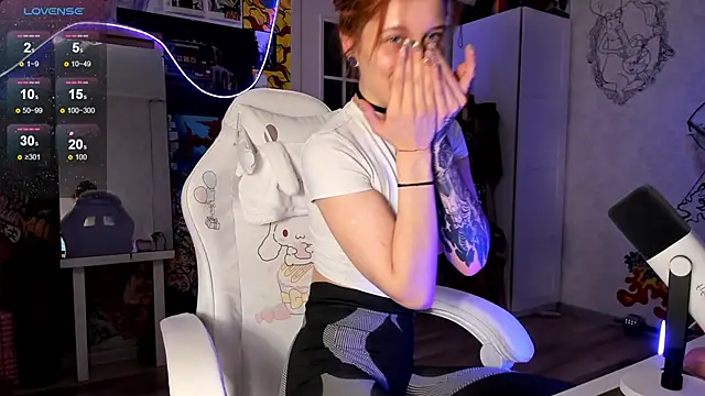 Sunny Mouse  online show from 12/04/24, 04:05