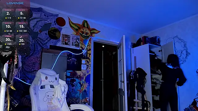 Sunny Mouse  online show from 12/13/24, 08:04