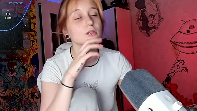 Sunny Mouse  online show from 02/12/25, 03:27