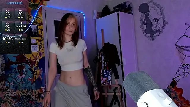 Sunny Mouse  online show from 02/12/25, 06:30