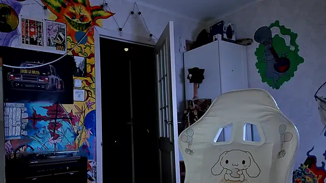 Sunny Mouse  online show from 09/15/25, 06:19