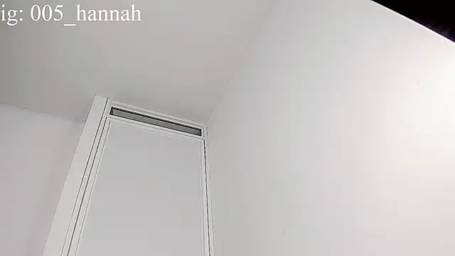 Snapshot of Hannahsmit chatting on 10/11/25, 07:51 Hannahsmit online show from 10/11/25, 07:51