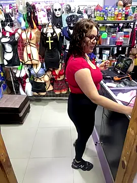 ROSALIALUCY online show from 10/20/25, 11:43