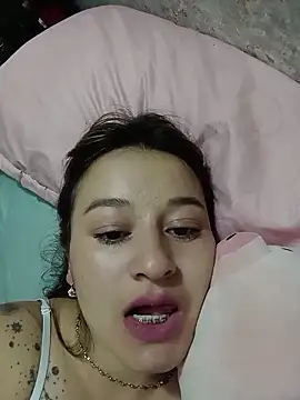 Snapshot of Ashley_rey_ chatting on 11/11/25, 05:40 Ashley rey online show from 11/11/25, 05:40