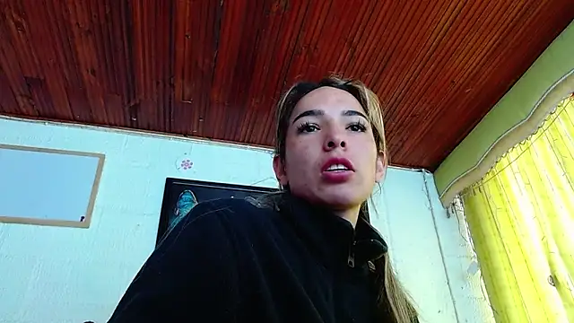 Snapshot of Niky_777 chatting on 12/26/24, 05:19 Niky 777 online show from 12/26/24, 05:19